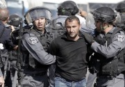 Gas air mata ditembakkan ke Masjidil Aqsa Yerusalem, jamaah kocar-kacir