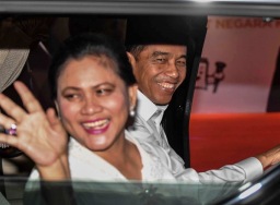 Realisasi janji politik Jokowi dipertanyakan