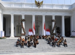 Makna tersembunyi di balik pengumuman menteri Jokowi