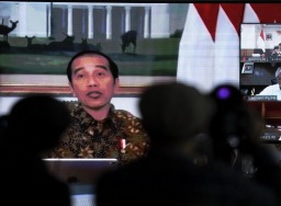 Jokowi siapkan insentif untuk UMKM hingga pekerja harian