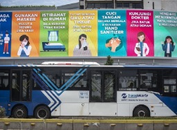Unjuk rasa 1 tahun kerja Jokowi, begini peralihan rute layanan bus Transjakarta