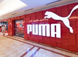 Puma dan Zara tambah daftar brand yang  'cabut' dari Rusia