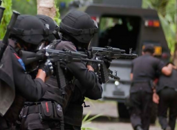 Densus 88 tangkap 24 terduga teroris kelompok MIT Poso dan ISIS