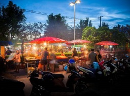 Pulihkan perekonomian, Pemkot Parepare uji coba pasar malam di Pasar Sumpang Minangae
