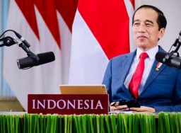 Mantan Wamenkumham tegaskan Jokowi tidak bisa jadi cawapres!