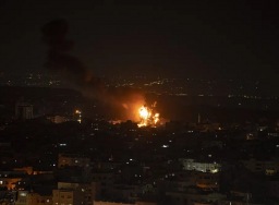 Israel melancarkan serangan ke Lebanon dan Jalur Gaza