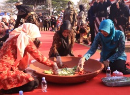 Pemkab Mojokerto populerkan sambel wader lewat Festival Sambel Wader