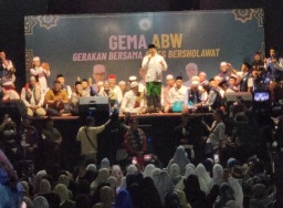 2000 warga & ulama Bekasi salawat bersama Anies Baswedan