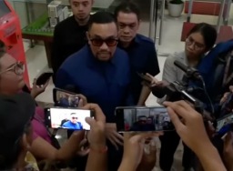 Surya Paloh dan Anies minta Sahroni batal laporkan SBY ke polisi