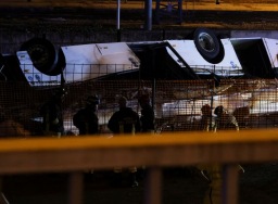 Bus wisata Italia jatuh di jembatan layang Venesia, lebih dari 20 orang tewas