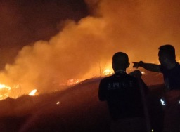 Bantu padamkan api di TPA Rawa Kucing, BNPB siapkan helikopter waterbombing 