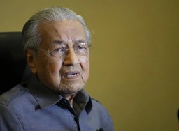 Mantan PM Malaysia Mahathir dirawat lagi, putranya diselidiki kasus korupsi