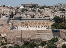 Israel menghitung ulang risiko, Muslim akhirnya diperbolehkan ke Al-Aqsa saat Ramadhan