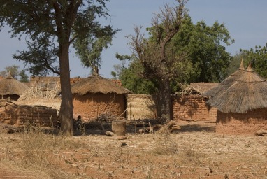 Burkina Faso diguncang terorisme yang menyerang masjid dan gereja