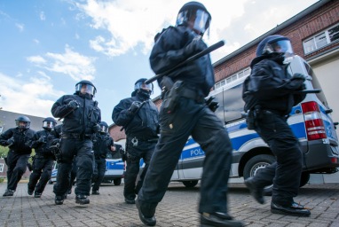 Pria berpisau serang demonstrasi anti-Islam di Jerman 