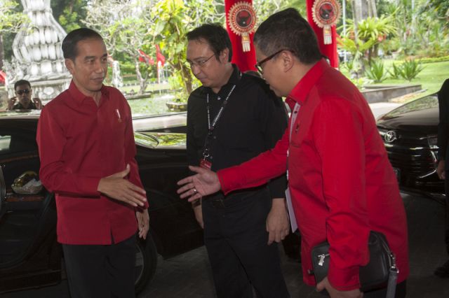 Kantongi dukungan PDIP, Jokowi calon pertama Pilpres 2019