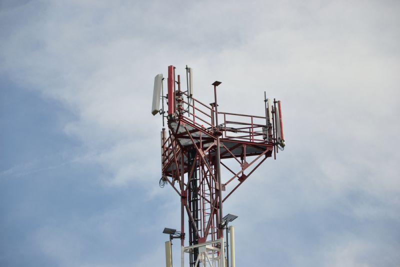 Grup Djarum akuisisi perusahaan tower telekomunikasi Rp 1 triliun
