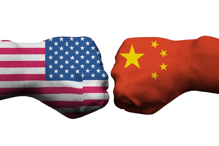 Waspada goncangan ekonomi imbas perang dagang AS vs China 