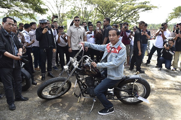 Jokowi jangan remehkan simbol 2019GantiPresiden