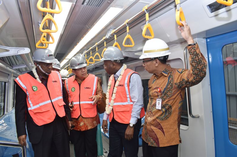 Indonesia transfer teknologi kereta api kepada Senegal