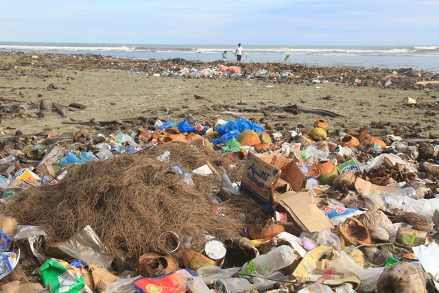 Kurangi sampah, pemerintah dorong penggunaan plastik hayati 