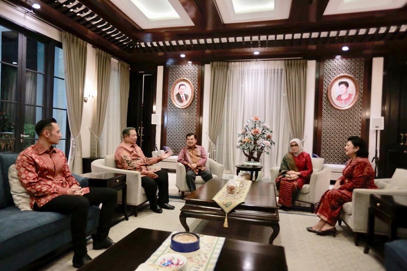 JK kunjungi SBY buka peluang koalisi Golkar dan Demokrat