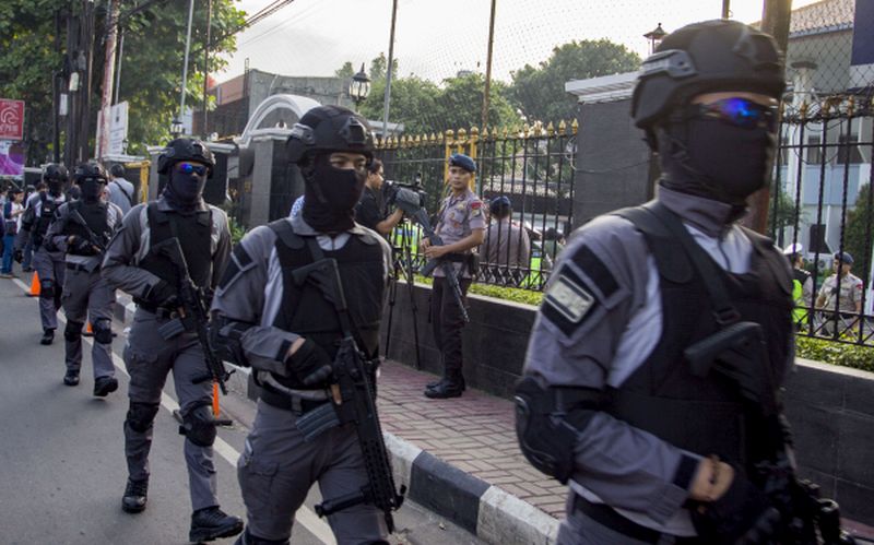 Tiga ledakan di Pasuruan, istri terduga pelaku diamankan
