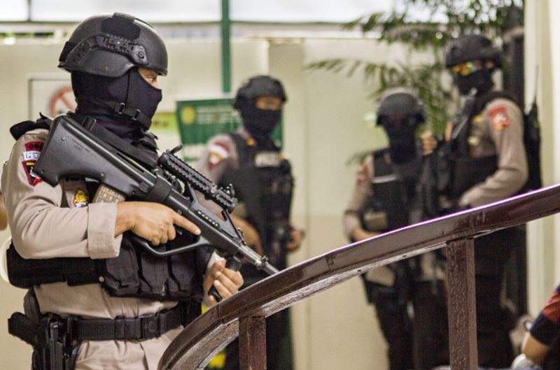 Densus tangkap dua terduga teroris di Sukabumi