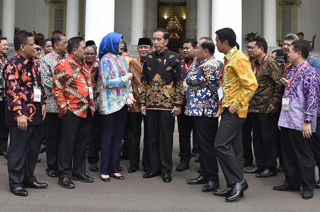 Elektabilitas 35,7%, Jokowi kumpulkan Ketum Parpol koalisi