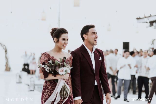 Kenapa ongkos pernikahan di Indonesia mesti mahal?