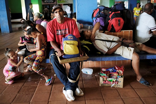 Krisis Venezuela: Brasil kirim tentara ke perbatasan