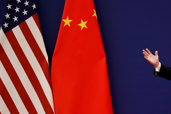 Perang dagang Amerika Serikat-China kian membara