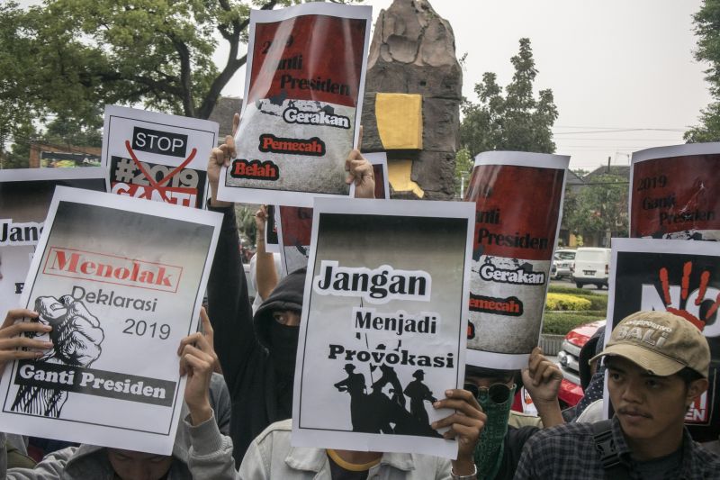 Respons relawan Jokowi soal seruan ganti presiden di UMJ