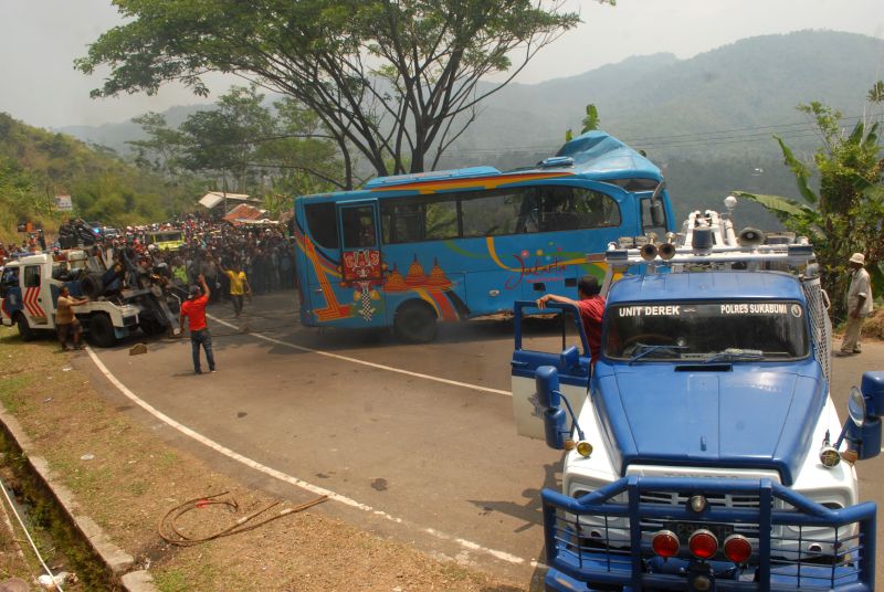 Lokasi kecelakaan di Cikidang bukan jalur bus