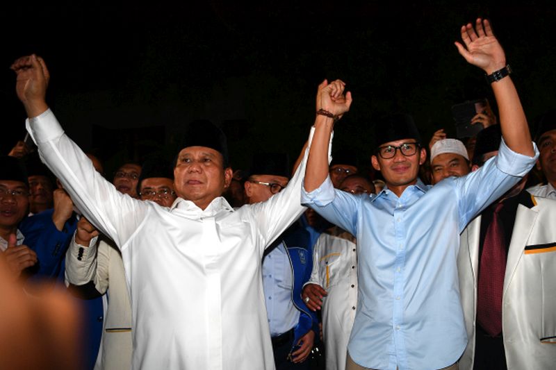 Prabowo-Sandi bertolak ke KPU selepas salat Isya