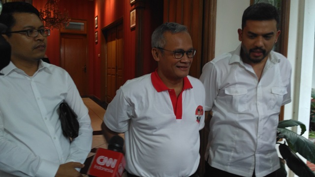 Usai ambil nomor urut, Jokowi-Maruf langsung pulang