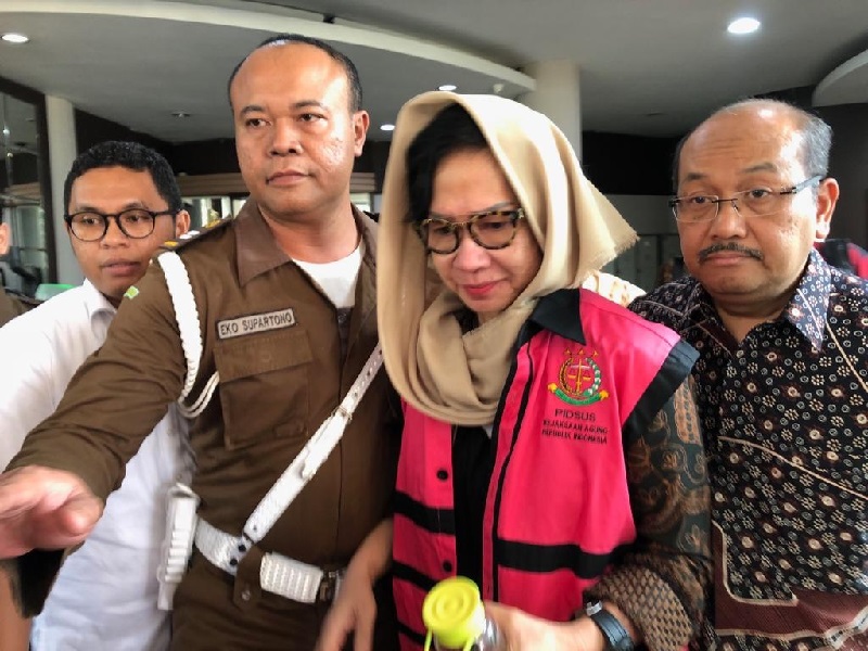 Kejagung resmi tahan mantan Dirut Pertamina Karen Agustiawan