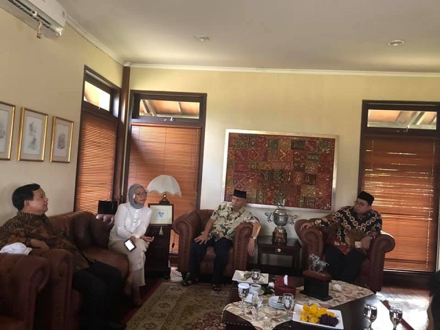 Ratna Sarumpaet lapor kepada Prabowo pascababak belur
