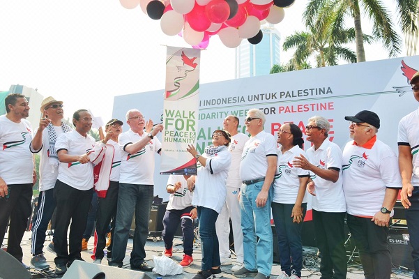 Menlu Indonesia dan Palestina jalan santai di CFD