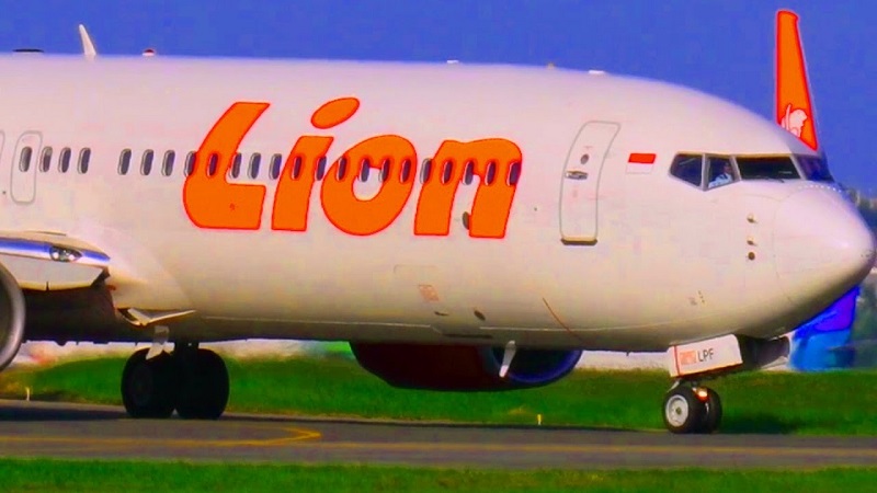 Lion Air JT 633 tabrak tiang pancang di Bandara Fatmawati