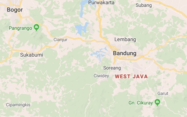  Longsor memutus jalan utama Bandung-Cianjur Selatan