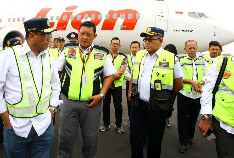 Pencarian dihentikan, persoalan kecelakaan Lion Air belum usai