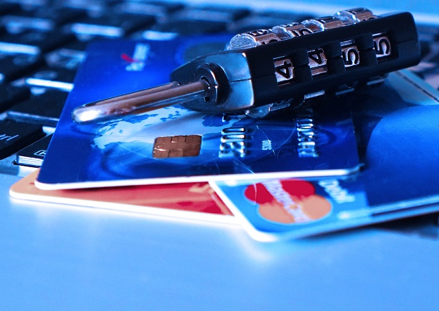 Kenali ciri-ciri kredit online ilegal