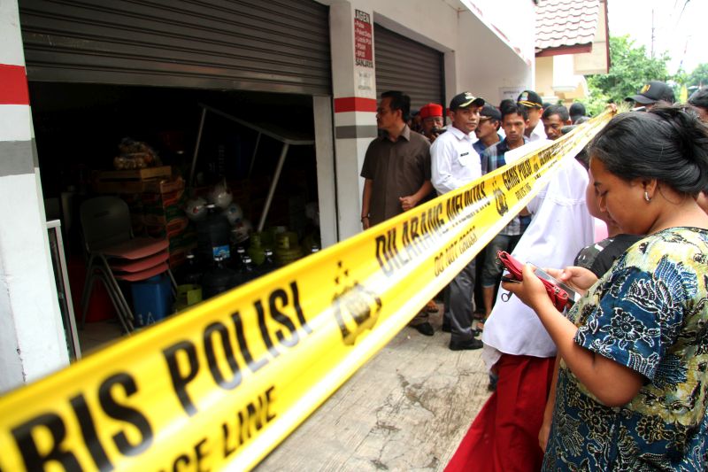 Polisi interogasi 10 orang terkait pembunuhan satu keluarga di Bekasi