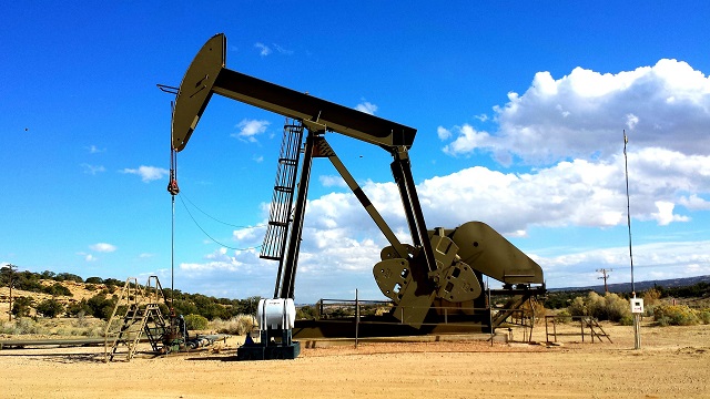 OPEC sepakat pangkas produksi minyak 1,2 juta barel 