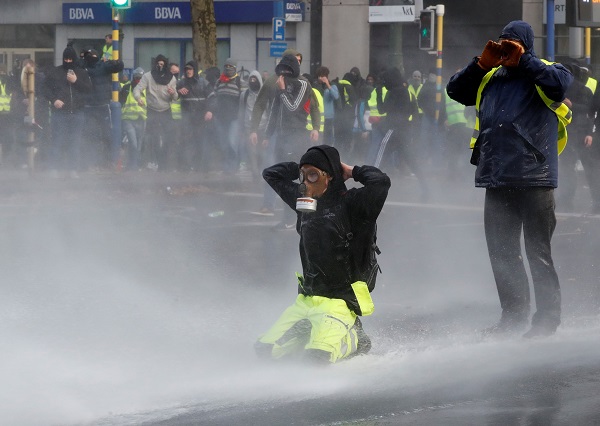 Protes rompi kuning di Prancis menjalar ke Belgia