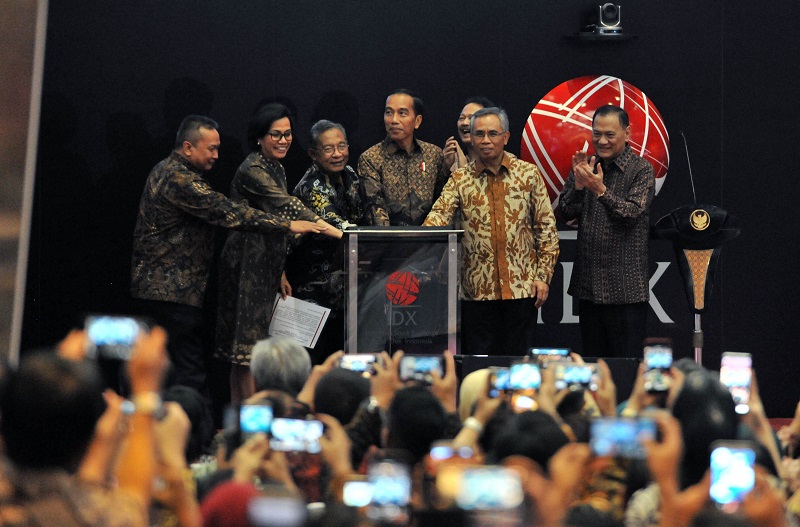 Jokowi tutup perdagangan saham, IHSG diproyeksi melejit