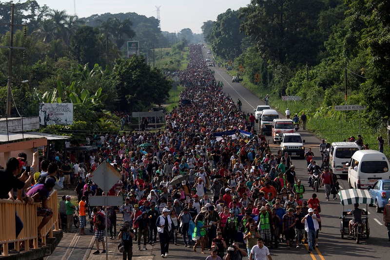 Hampir 1.000 migran Amerika Tengah memasuki Meksiko