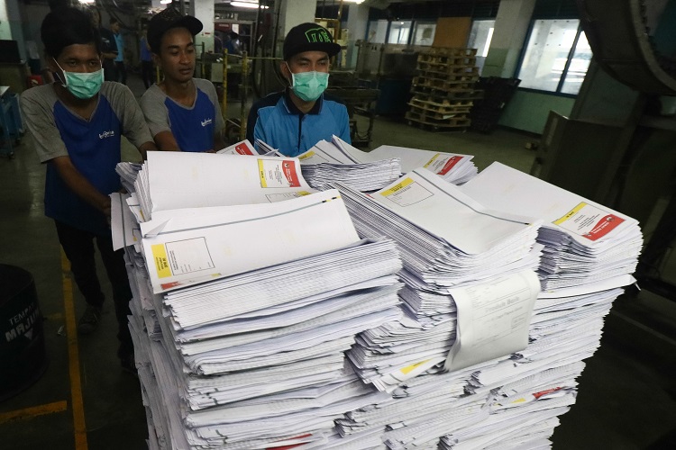 Polisi kerahkan 64 ribu personel jaga proses pencetakan surat suara