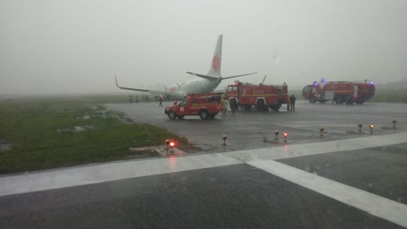 Lion Air JT 714 tergelincir, landasan Bandara Supadio ditutup